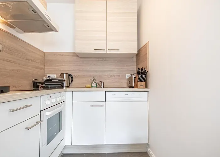 Stylish 1br With Living 9 Min To Downtown Metro Nearby